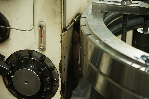 如何選擇合適的回轉(zhuǎn)支承？