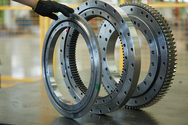 回轉(zhuǎn)支承的潤(rùn)滑保養(yǎng)步驟是什么？